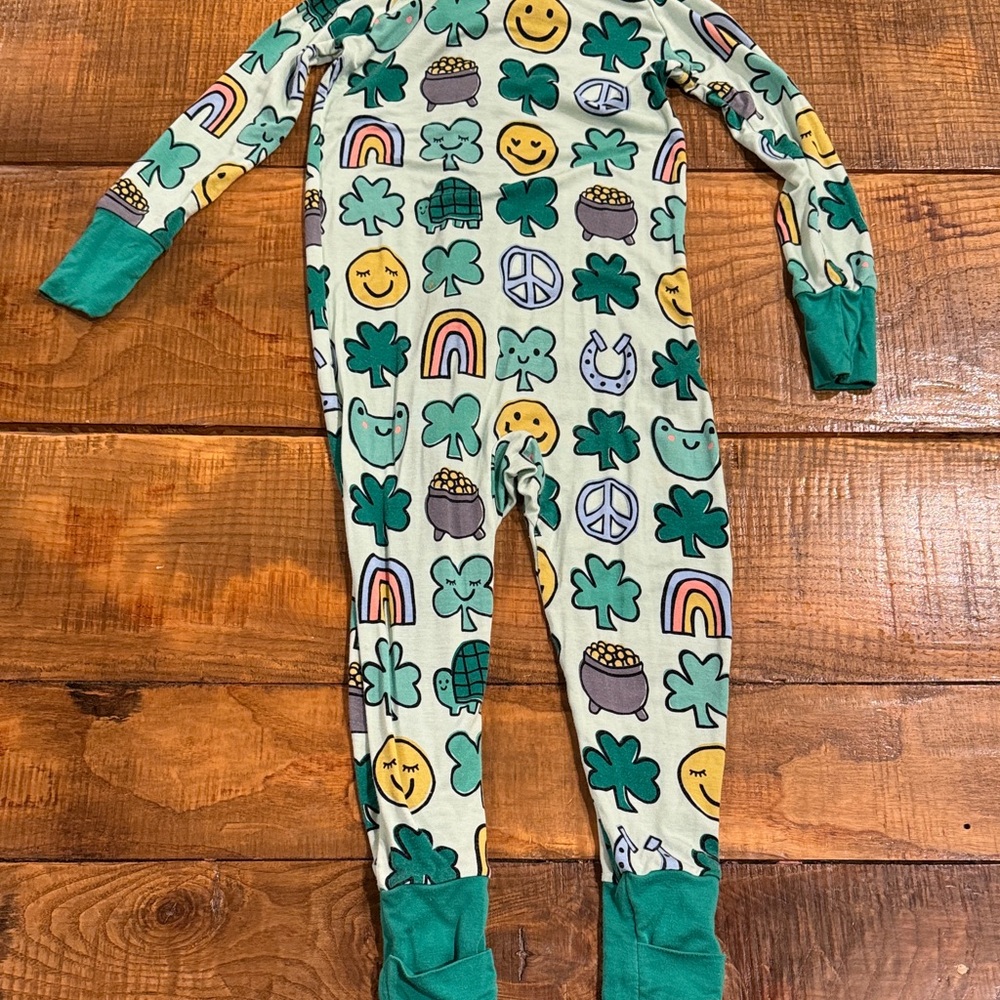 Little Sleepies “Happy Go Lucky” St. Patrick’s Day Zippy - Picture 8 of 11
